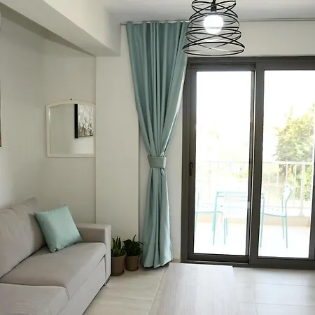 Theano Luxury *