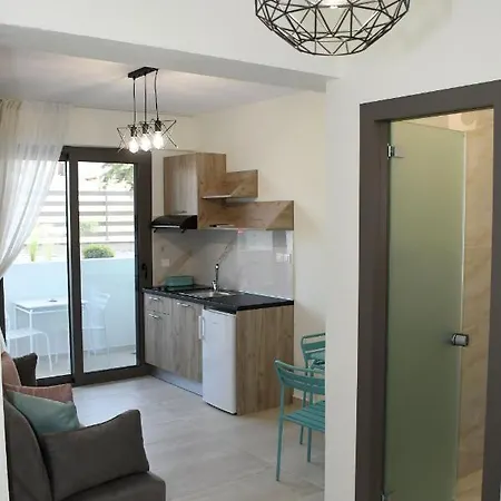 فندق Theano Luxury