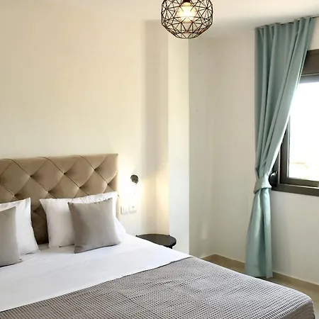 Theano Luxury فندق نيكيتي