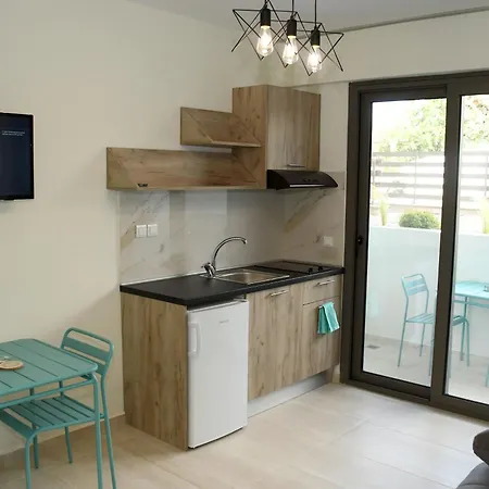 Theano Luxury فندق *