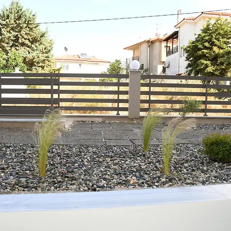 Theano Luxury فندق *